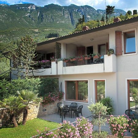 Casa Facchinetti Blue Apartment Μαλτσεζίνε Εξωτερικό φωτογραφία
